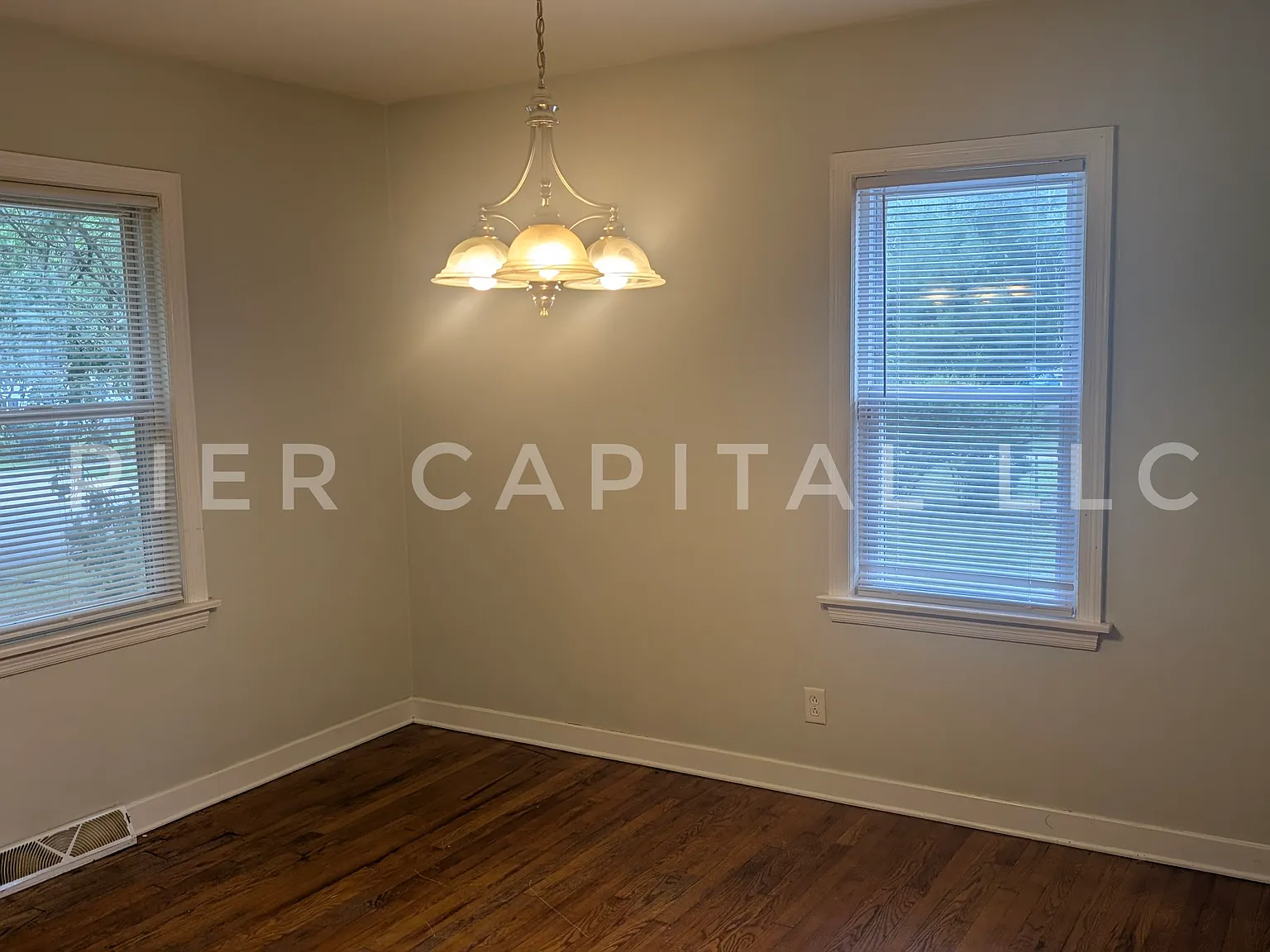 3 bed, 1044 sqft, $1,695 — Photo 4