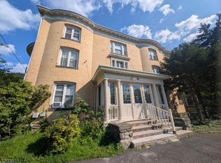 543 W 8th St, Plainfield, NJ 07060