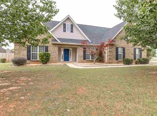 307 Bowens Mill Dr, Bonaire, GA