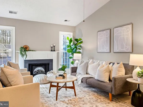 2612 Quiet Water Cv #24, Annapolis, MD 21401