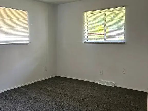 4th image of 1325 Potomac Dr #B