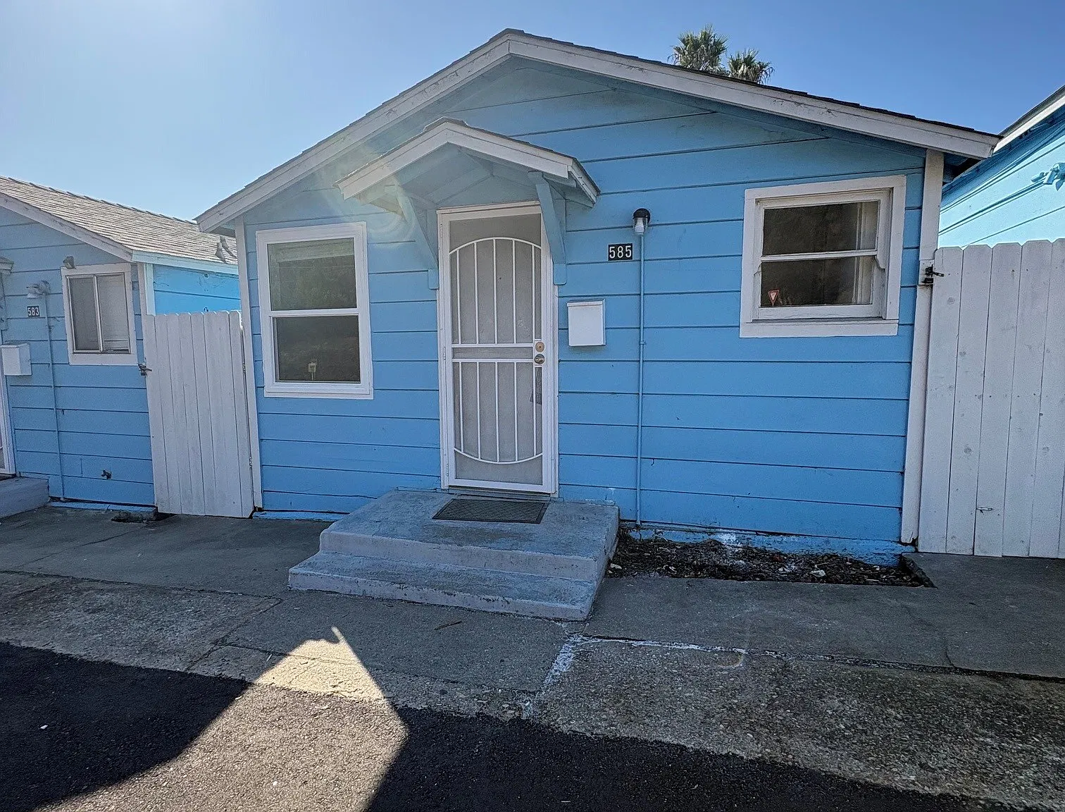 Studio, $1,500 — Photo 1