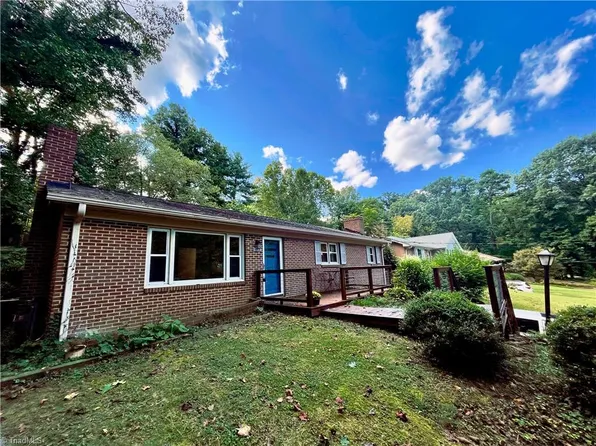 1208 Fenimore St, Winston Salem, NC 27103
