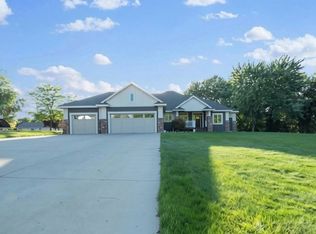 1890 Ridgewood Dr NW, Alexandria, MN 56308