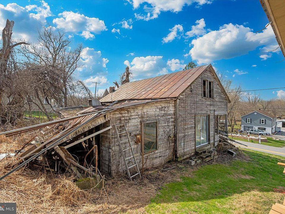 52nd image of 550 Halltown Rd