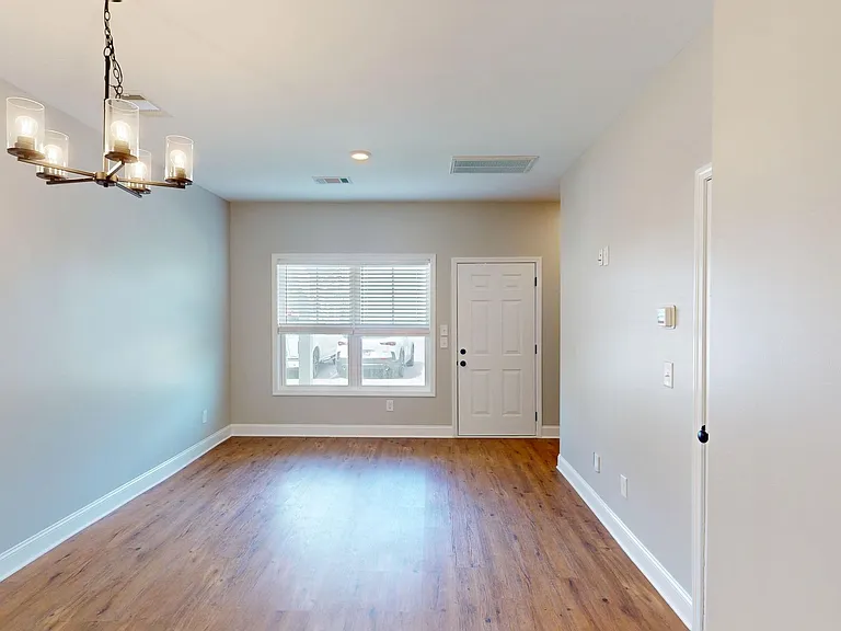 803 Levitan Dr — Photo 5