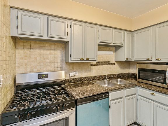 5th image of 1461 N Winslowe Dr APT 103