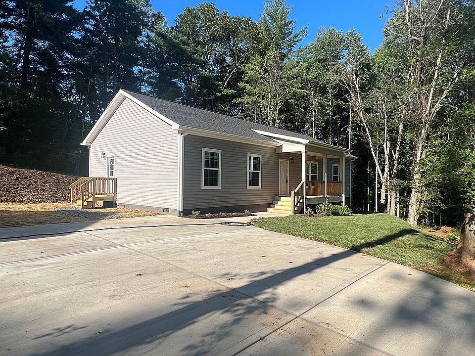 1st image of 243 Moss Hill Dr