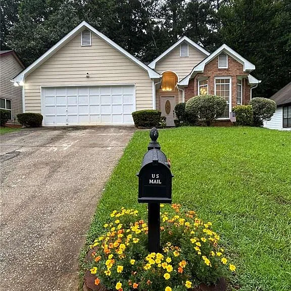 717 Shore Dr — Photo 1