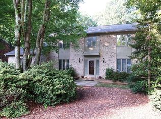 1017 Canonero Dr, Greensboro, NC 27410