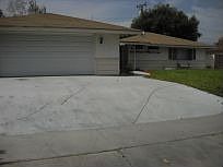 2 car garage / wide driveway