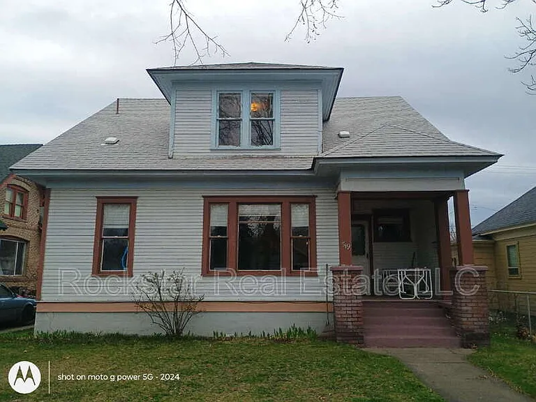 519 E Ermina Ave — Photo 2