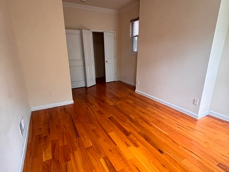 293 Communipaw Ave — Photo 4