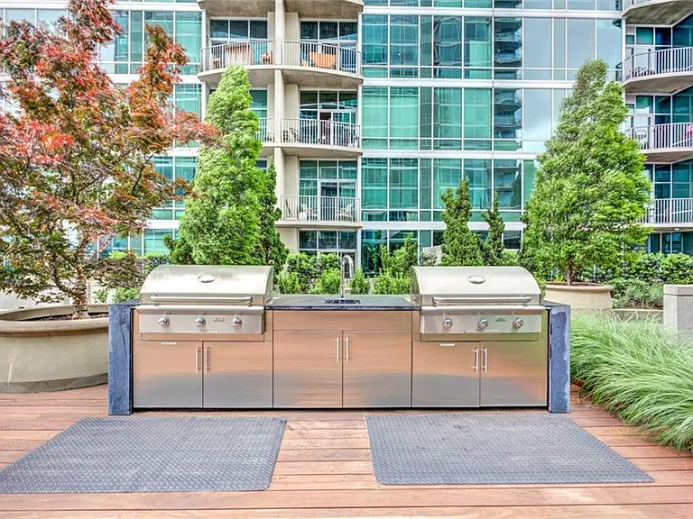 943 Peachtree St NE #1210 — Photo 37