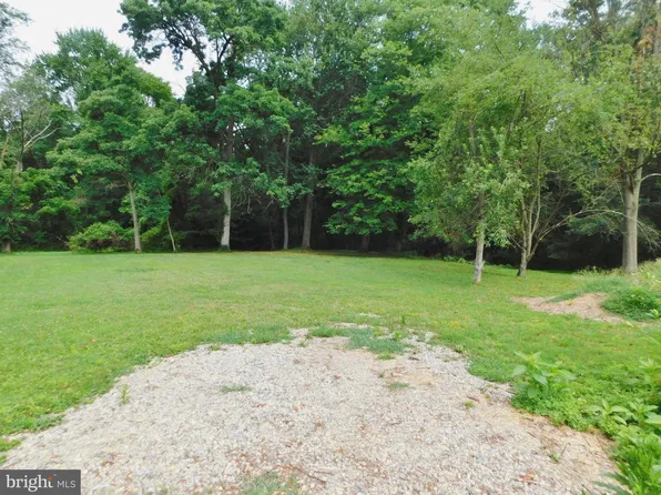 401 Beck Mill Rd, Hanover, PA 17331
