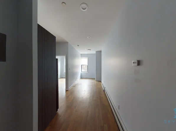 321 Eldert Street image 7 of 13
