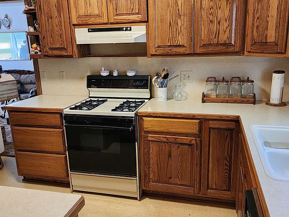 4th image of 3710 Ashland Dr SW
