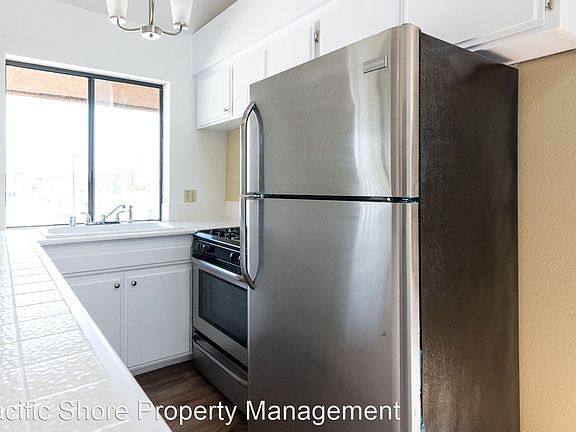 5th image of 3750 Glendon Ave APT 36