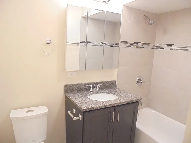 9836 Sayre Ave #13 — Photo 22