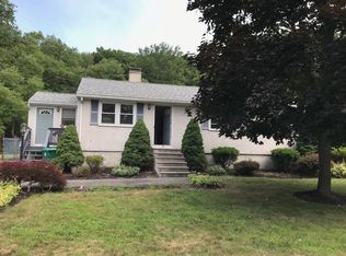 7 Crowley Rd, Burlington, MA 01803