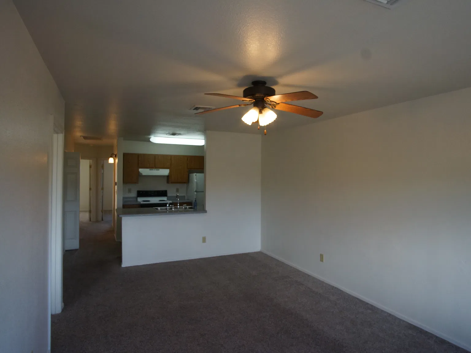 2 bed, 850 sqft, $1,195 — Photo 1