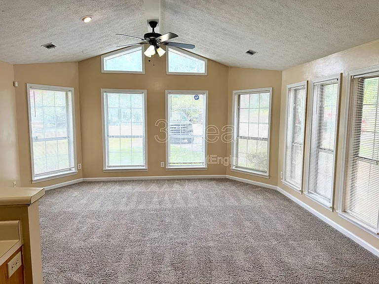 2140 Meadowview Ct SE #A — Photo 7