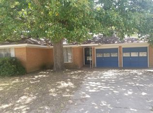 1200 Dominik Dr, College Station, TX 77840