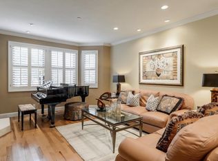 995 La Mesa Ter UNIT D, Sunnyvale, CA 94086