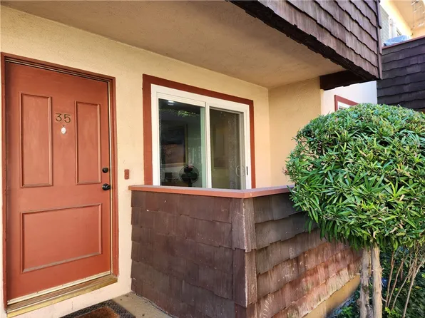 5400 Newcastle Ave APT 35, Encino, CA 91316