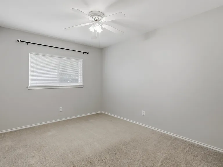 12307 Stable Pond Dr — Photo 20
