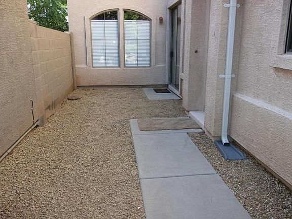 3rd image of 9029 E Glade Ave