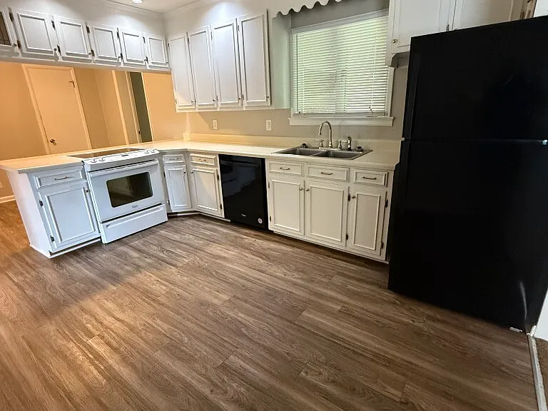 1514 White Blvd — Photo 5