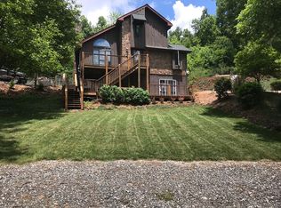262 Azalea Hills Ln, Spruce Pine, NC 28777