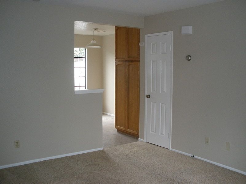 1st image of 215 E Lincoln Ave APT G