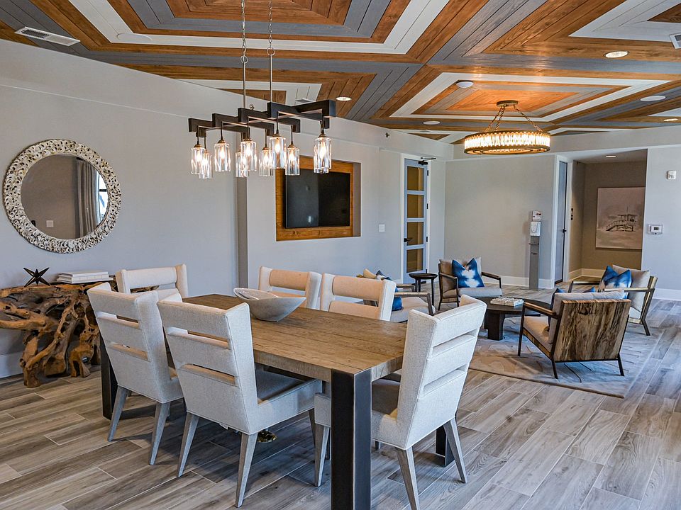 Business Center at Hawthorne at Indy West in Wilmington, NC