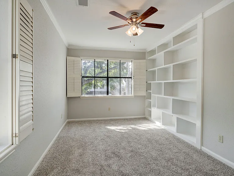 San Felipe Square Townhomes — Photo 15