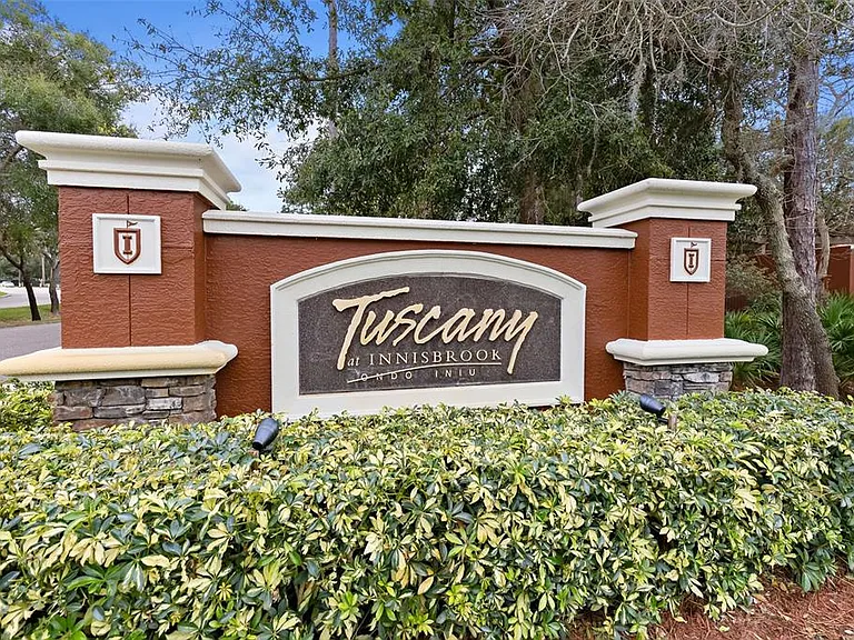 2200 Tuscany Trce #15 — Photo 38