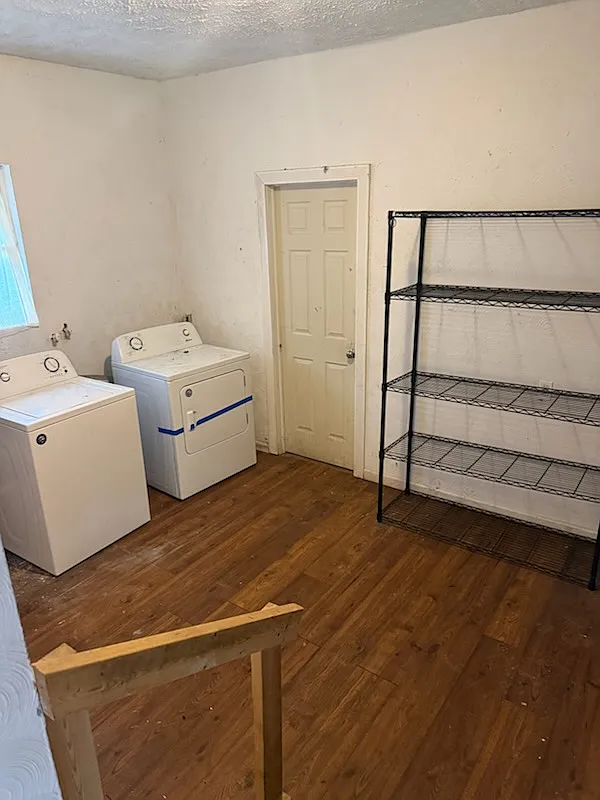 2 bed, 1035 sqft, $1,700 — Photo 1