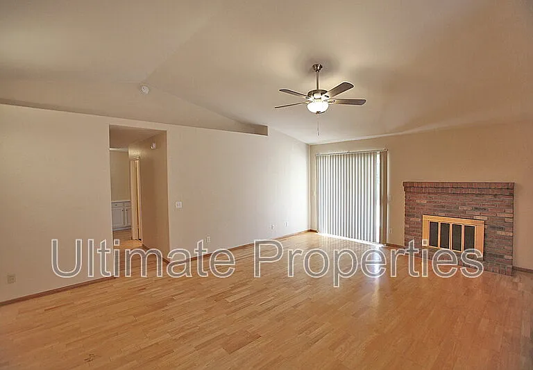 1225 E Harvard Ave — Photo 3