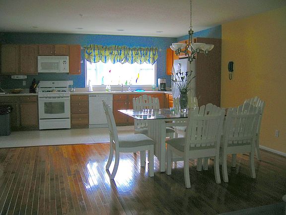 Dining Area with Upgraded Fixtures