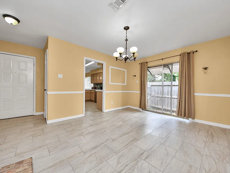 3935 Heathersage Dr — Photo 8