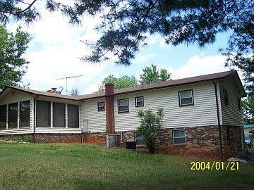 2nd image of 230 Seaboard Rd