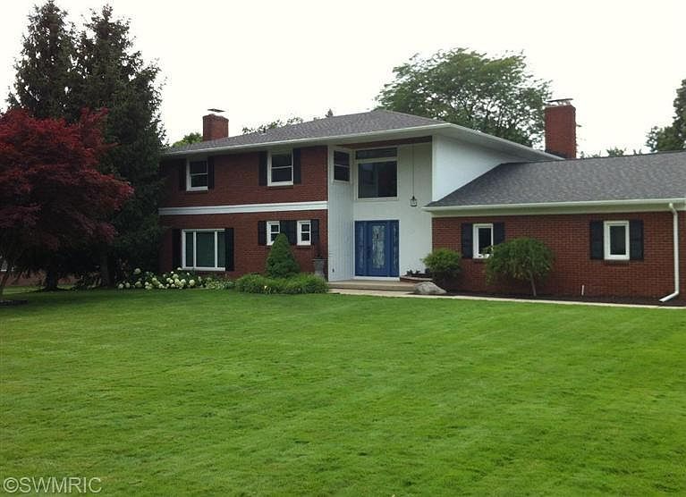 1st image of 2117 Osceola Dr SE