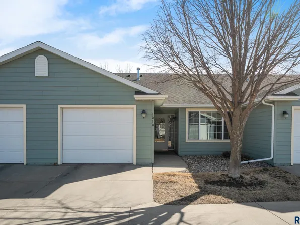 1010 N Crape Pl, Sioux Falls, SD 57107