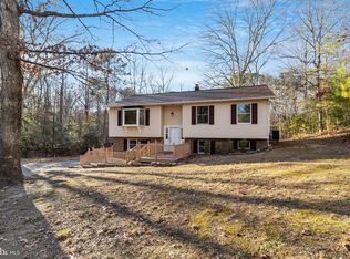 24455 Lefty Ln, Hollywood, MD 20636