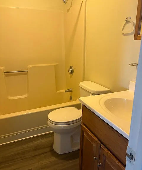 15 Blossom St #1 — Photo 6