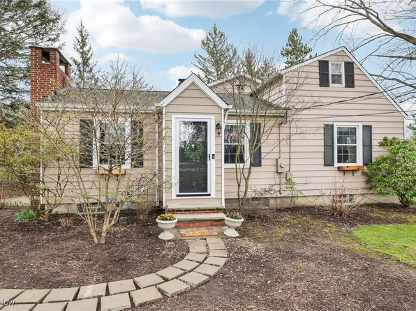 35510 Pettibone Rd, Solon, OH 44139