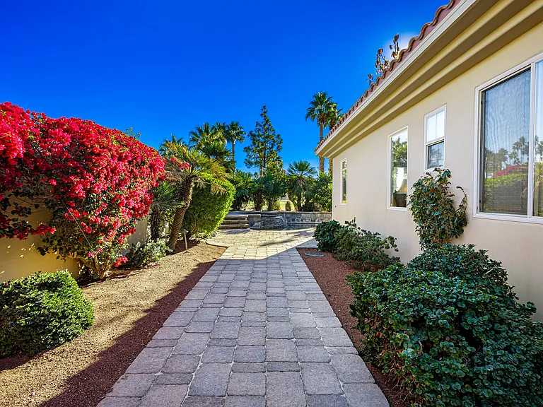 80105 Cedar Crst — Photo 45