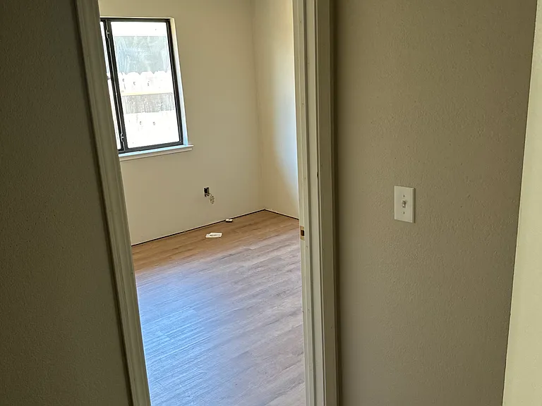 2804 Lahontan Dr — Photo 8