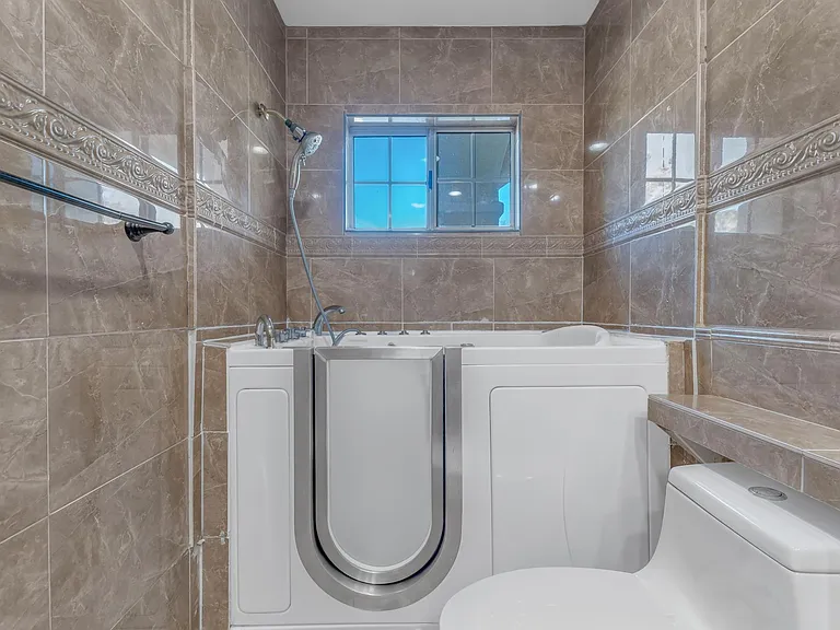 26940 Whitehorse Pl — Photo 20
